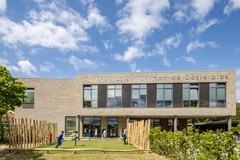 Aan de Oosterplas-logo